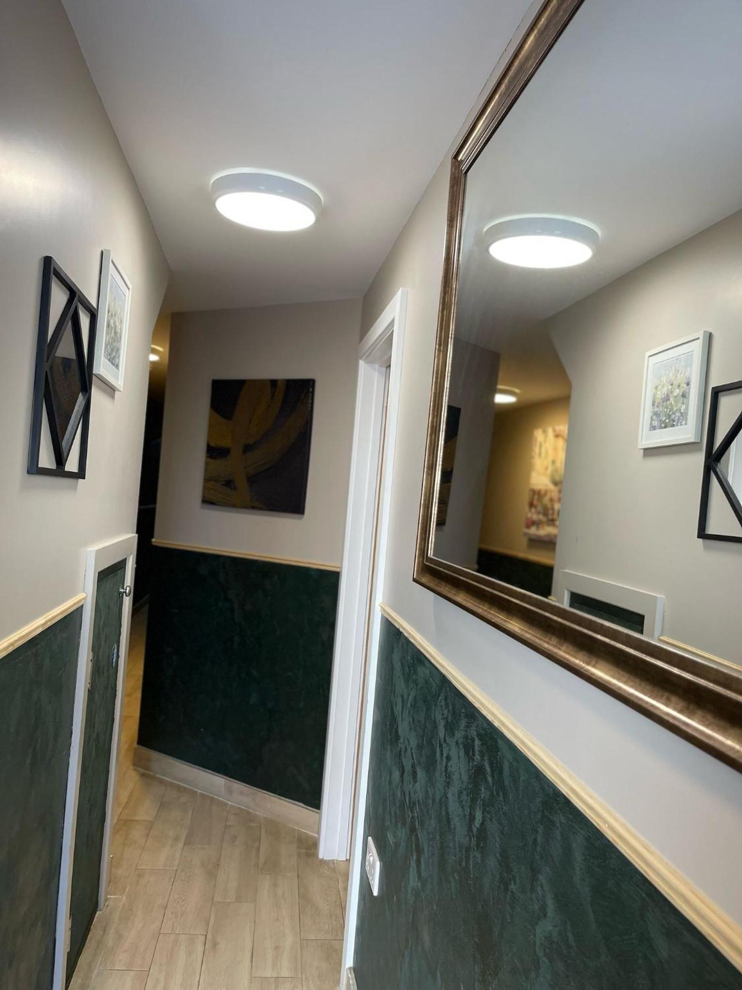 Paragraph Palmers Green Extérieur photo